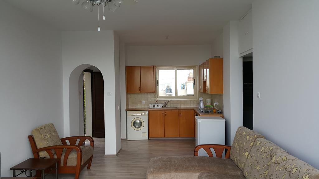Dalia 5 Apartment Πάφος Δωμάτιο φωτογραφία